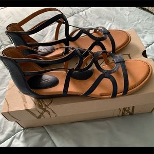 BOC navy gladiator sandals size 10 new with box